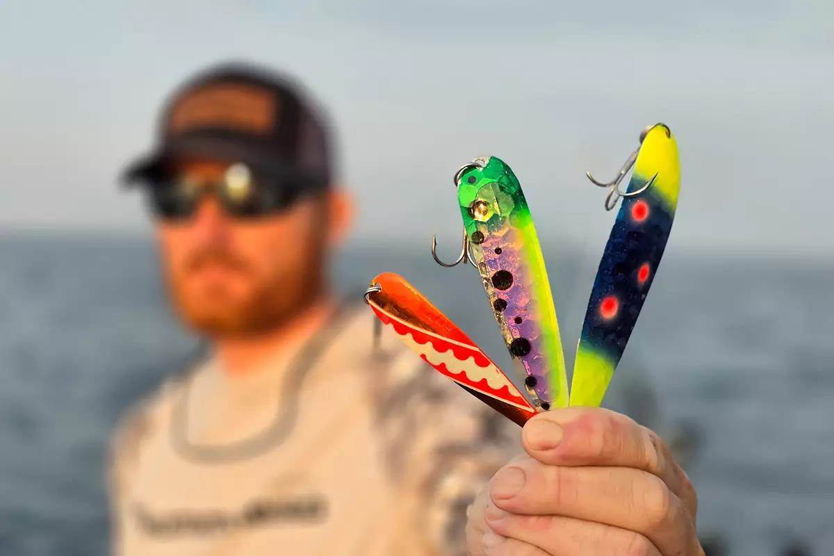 02-big-water-salmon-small-std-mag-troll-spoons